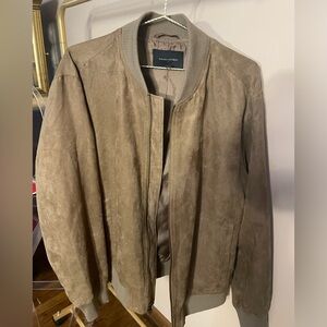 Men’s sueded jacket. Banana Republic brand is outstanding quality. Sleek!